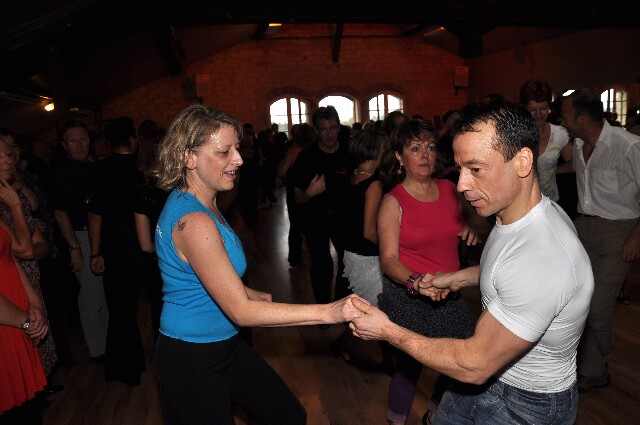 min 2008 10 05 station danse 084